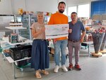 Die Leeb GmbH & Co. KG spendet 1000 Euro an die Tafel Memmingen